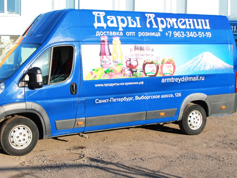 Наклейки на автомобиль — пример работы 3